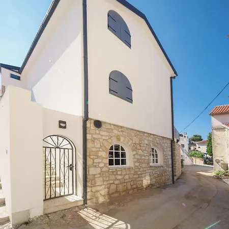 Ms * Tribunj (Sibenik-Knin)